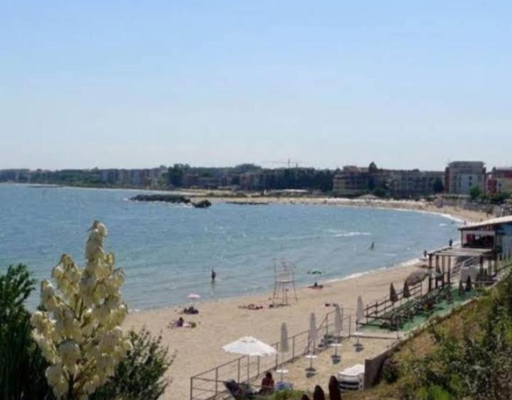 Victoria'S Apartments Nesebar Buitenkant foto