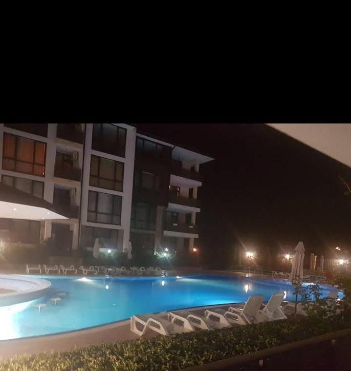 Victoria'S Apartments Nesebar Buitenkant foto